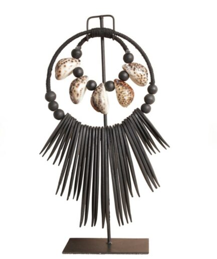 Collier Tiger sur pied